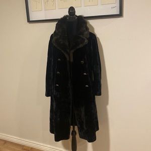 Borgazia Black Faux Fur Coat